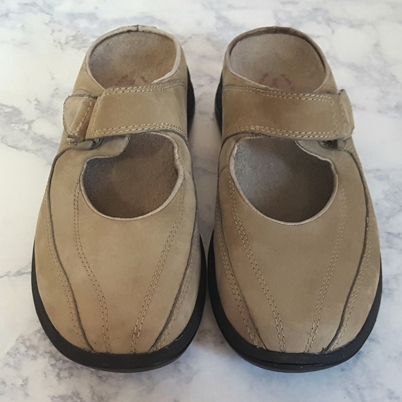 Merrell Topo Clutch Walking Comfort Shoe - Picture 3 of 7